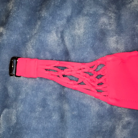 Never worn VICTORIA SECRET pink bikini top - Picture 3 of 3